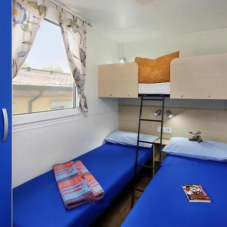 Mobile Homes Knaus Ruegen, Altenkirchen Tatil Evi Altenkirchen (Mecklenburg-Vorpommern)